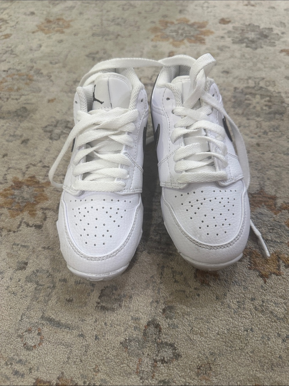 Jordan Low-Top cleats